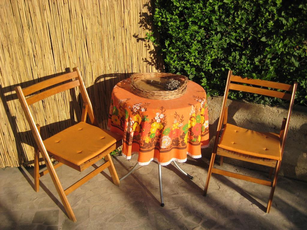 Apartment Bosiljak Jelsa  Rom bilde