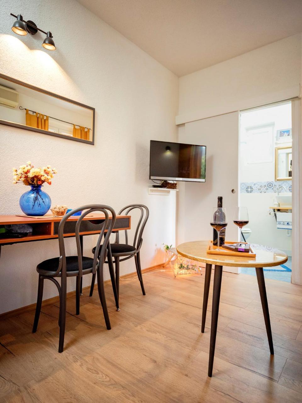 Apartment Bosiljak Jelsa  Eksteriør bilde