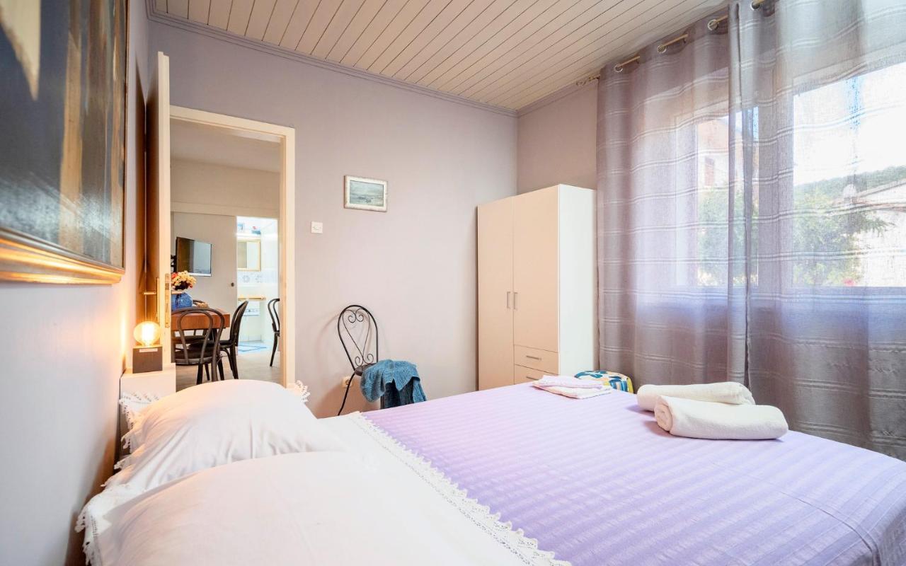 Apartment Bosiljak Jelsa  Eksteriør bilde
